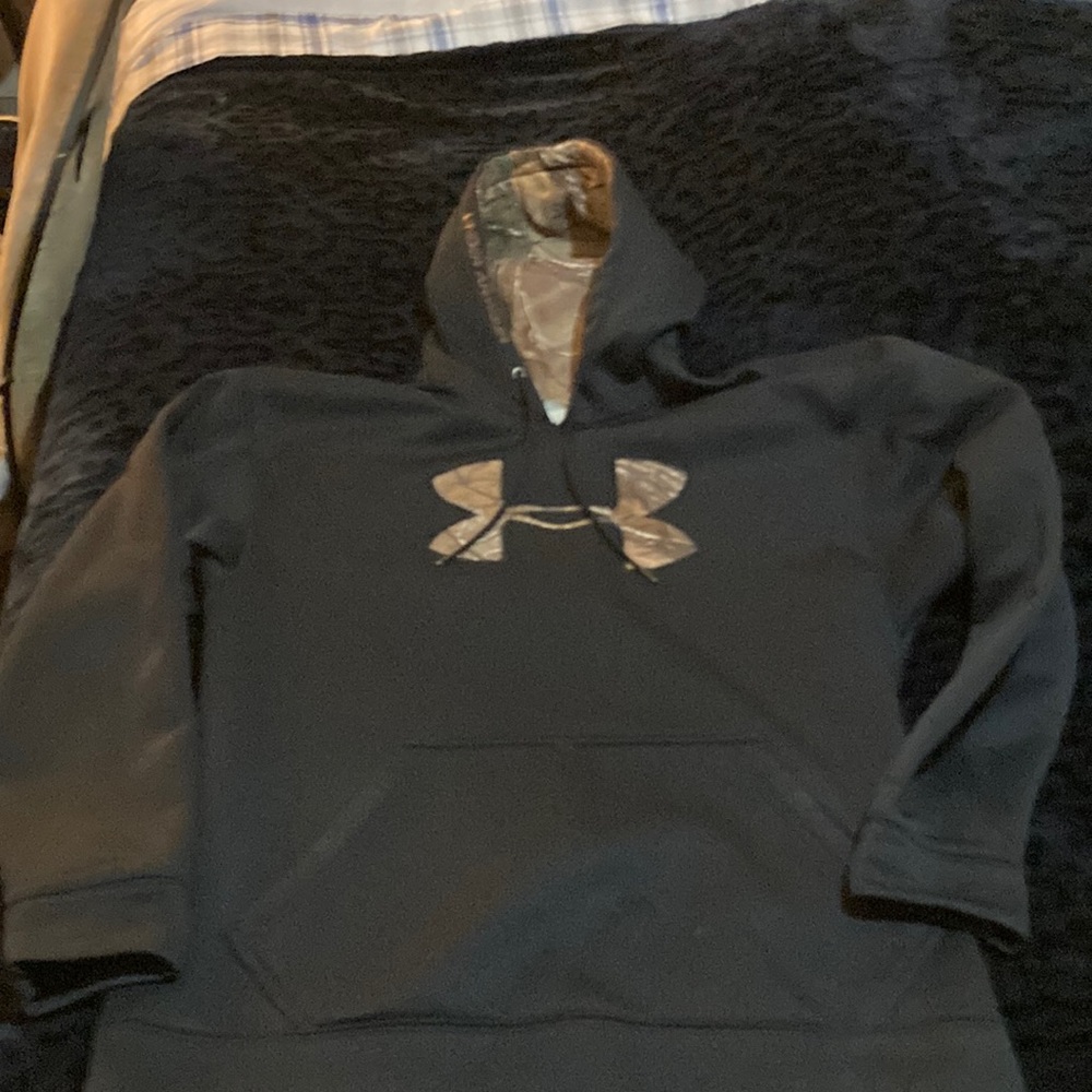Under armor, hooded sweatshirt